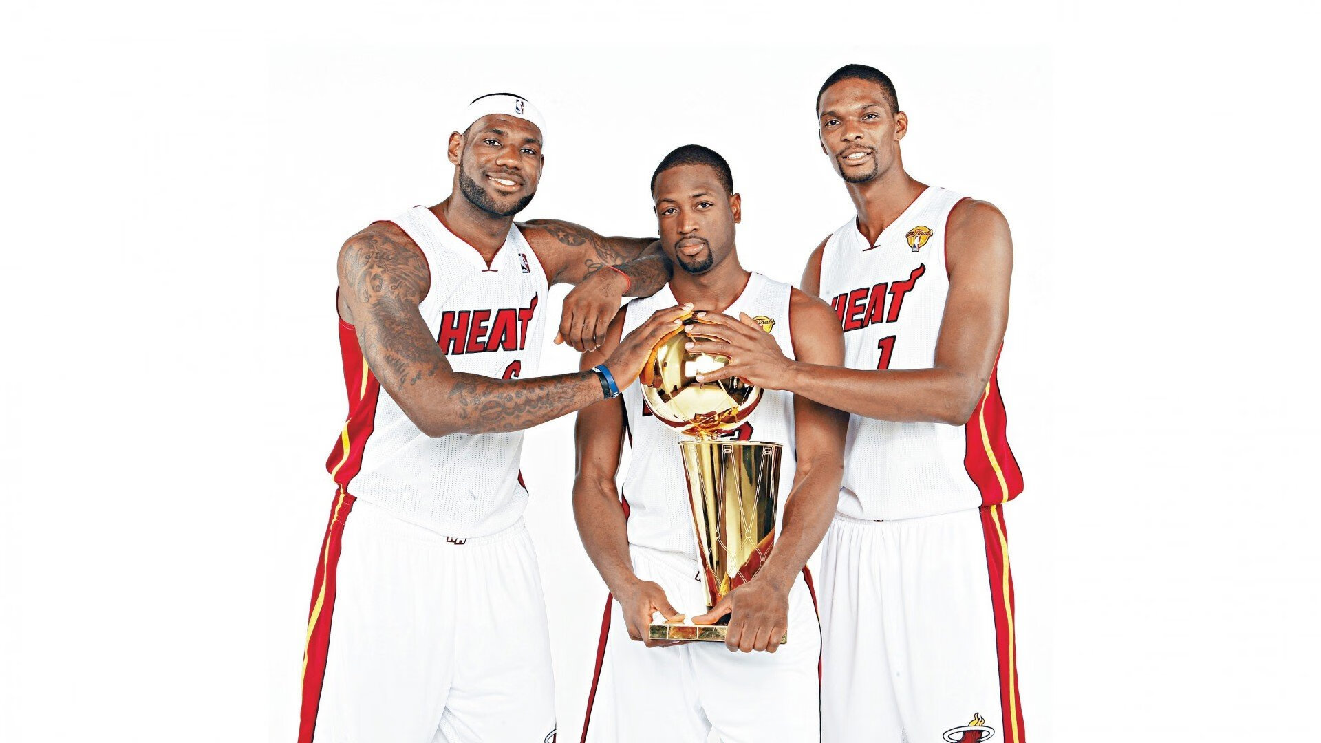 张本美和蹦蹦跳跳致谢球迷还送签名！，张本美和个人资料